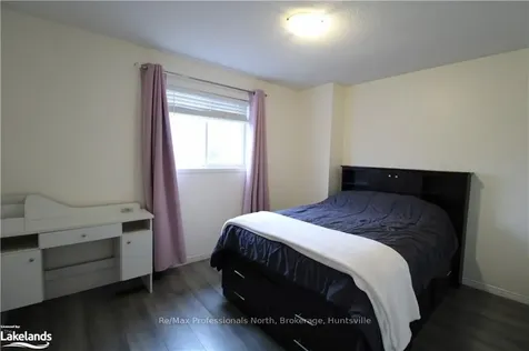 169 Taylor Drive Barrie ON L4N 8L1