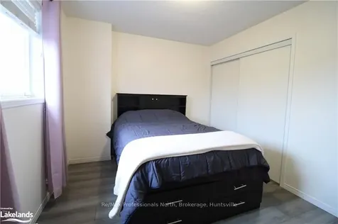 169 Taylor Drive Barrie ON L4N 8L1