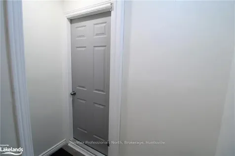 169 Taylor Drive Barrie ON L4N 8L1