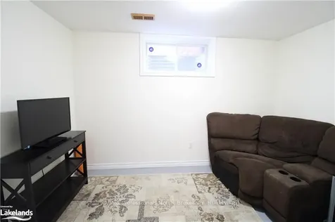 169 Taylor Drive Barrie ON L4N 8L1