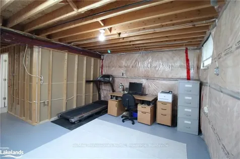 169 Taylor Drive Barrie ON L4N 8L1