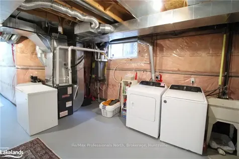 169 Taylor Drive Barrie ON L4N 8L1