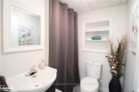 169 Taylor Drive Barrie ON L4N 8L1