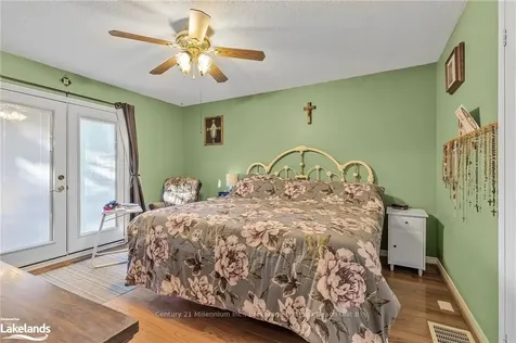 52 Dyer Drive Wasaga Beach ON L9Z 1E2