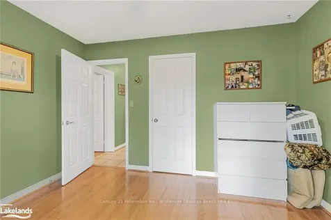 52 Dyer Drive Wasaga Beach ON L9Z 1E2