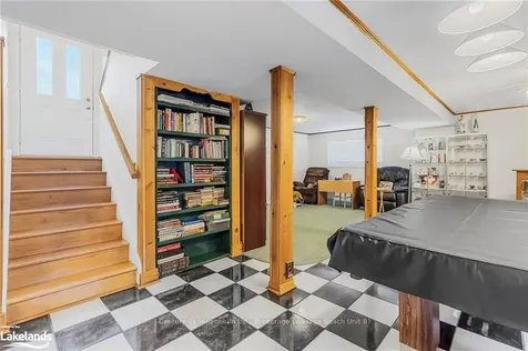 52 Dyer Drive Wasaga Beach ON L9Z 1E2