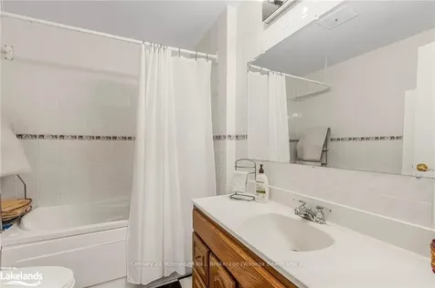 52 Dyer Drive Wasaga Beach ON L9Z 1E2