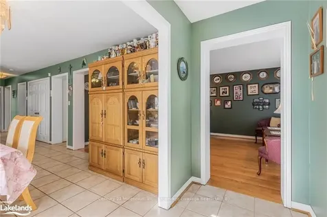 52 Dyer Drive Wasaga Beach ON L9Z 1E2