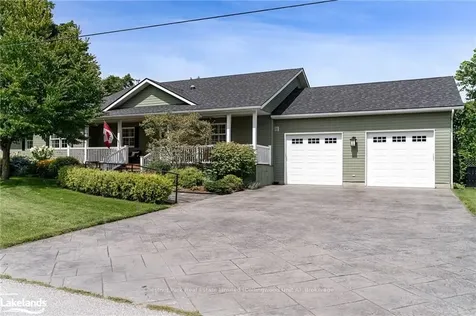 24 Elizabeth Street E Clearview ON L0M 1G0