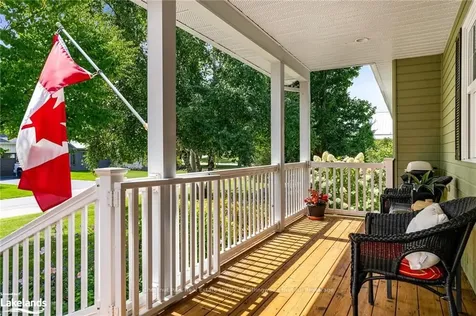 24 Elizabeth Street E Clearview ON L0M 1G0
