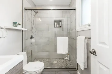 279 Anne Street N Barrie ON L4N 4Y1