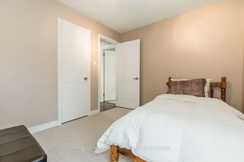 279 Anne Street N Barrie ON L4N 4Y1