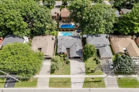 279 Anne Street N Barrie ON L4N 4Y1