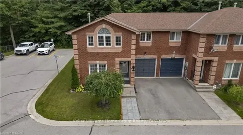 38 Kenwell Crescent Barrie ON L4N 0Z6