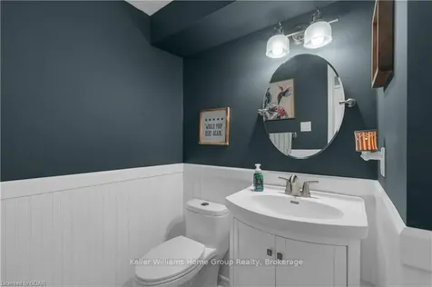 38 Kenwell Crescent Barrie ON L4N 0Z6