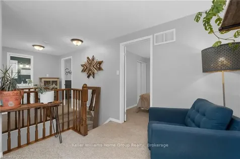 38 Kenwell Crescent Barrie ON L4N 0Z6