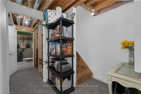 38 Kenwell Crescent Barrie ON L4N 0Z6