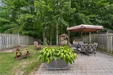 38 Kenwell Crescent Barrie ON L4N 0Z6