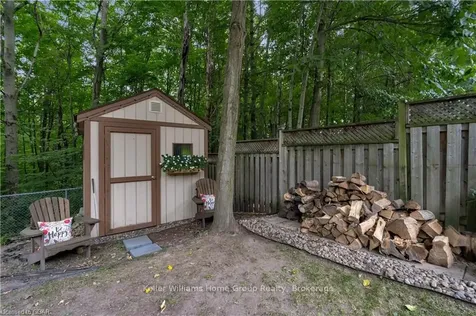 38 Kenwell Crescent Barrie ON L4N 0Z6