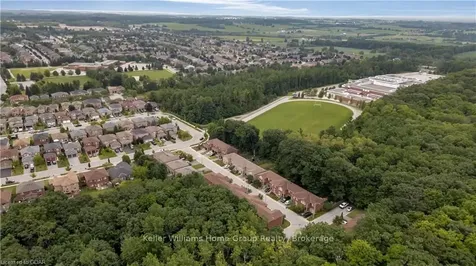 38 Kenwell Crescent Barrie ON L4N 0Z6