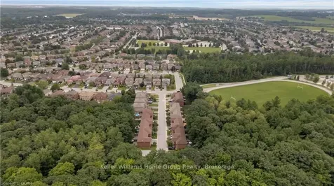 38 Kenwell Crescent Barrie ON L4N 0Z6