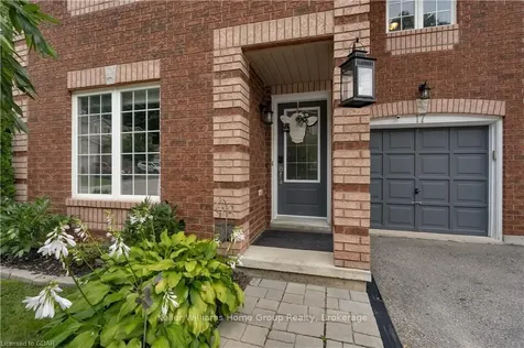 38 Kenwell Crescent Barrie ON L4N 0Z6