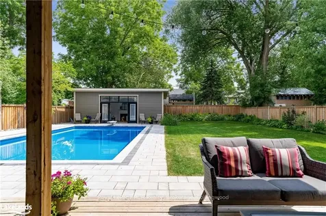 311 Cedar Street Collingwood ON L9Y 3B2