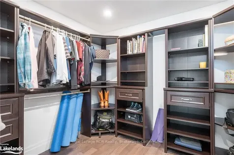 311 Cedar Street Collingwood ON L9Y 3B2