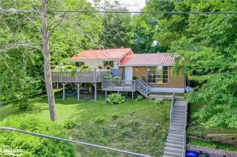 289 Hanly Street Midland ON L4R 2N8