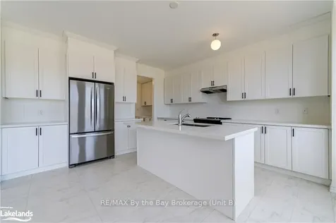 9 Del Ray Crescent Wasaga Beach ON L9Z 0N7