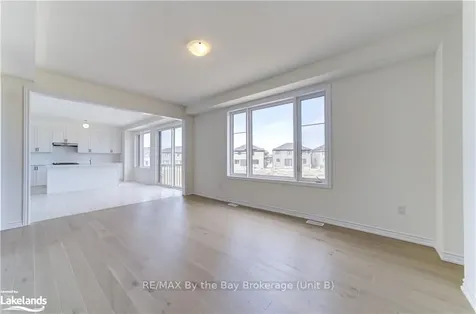 9 Del Ray Crescent Wasaga Beach ON L9Z 0N7