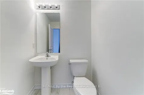 9 Del Ray Crescent Wasaga Beach ON L9Z 0N7