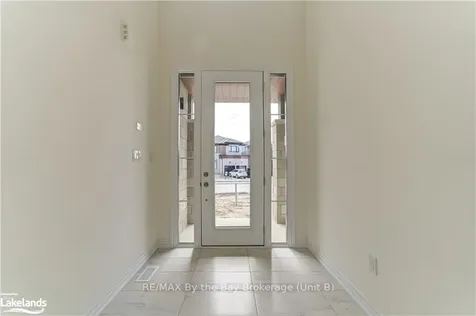 9 Del Ray Crescent Wasaga Beach ON L9Z 0N7