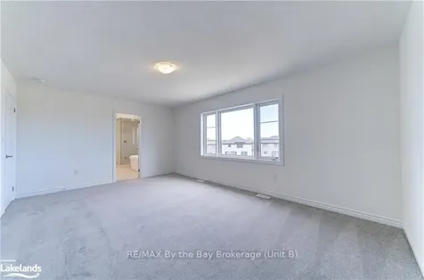 9 Del Ray Crescent Wasaga Beach ON L9Z 0N7