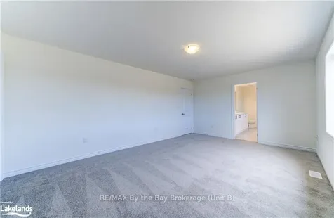 9 Del Ray Crescent Wasaga Beach ON L9Z 0N7