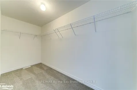 9 Del Ray Crescent Wasaga Beach ON L9Z 0N7