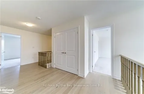 9 Del Ray Crescent Wasaga Beach ON L9Z 0N7
