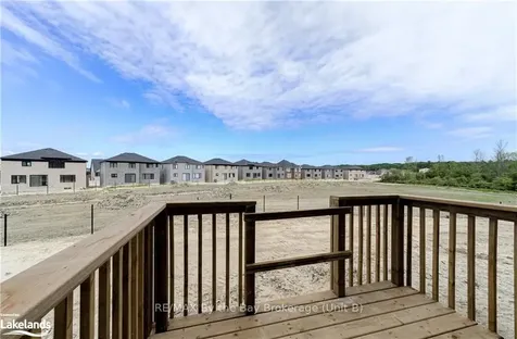 9 Del Ray Crescent Wasaga Beach ON L9Z 0N7