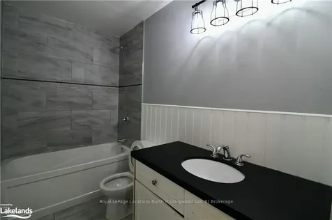 21 Courtice Crescent Collingwood ON L9Y 4N7