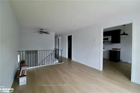 21 Courtice Crescent Collingwood ON L9Y 4N7
