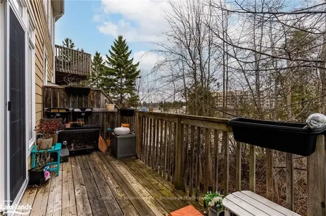 4 Boardwalk Avenue Collingwood ON L9Y 0B3