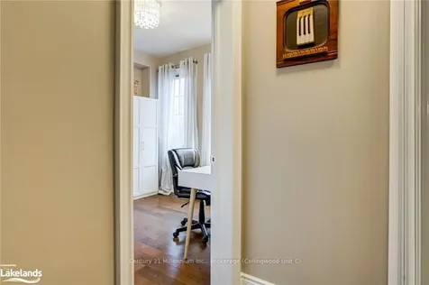 4 Boardwalk Avenue Collingwood ON L9Y 0B3