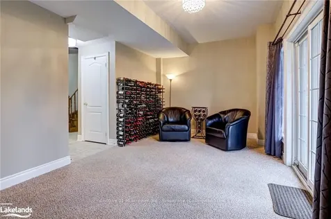 4 Boardwalk Avenue Collingwood ON L9Y 0B3