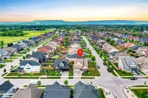 16 Portland Street Collingwood ON L9Y 0W9