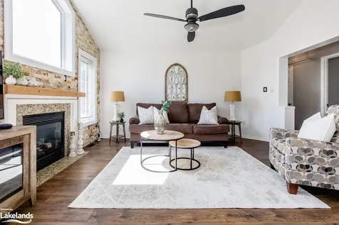 14 Cranberry Heights Wasaga Beach ON L9Z 1M9