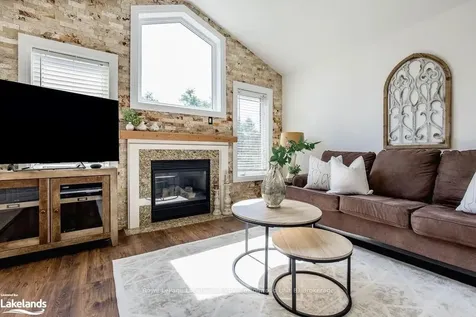 14 Cranberry Heights Wasaga Beach ON L9Z 1M9