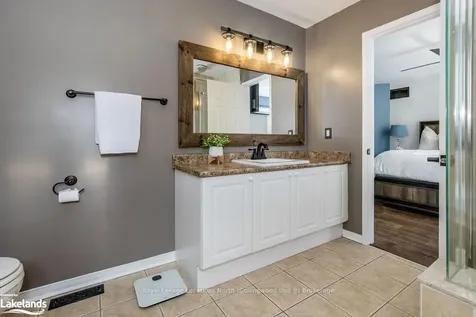 14 Cranberry Heights Wasaga Beach ON L9Z 1M9