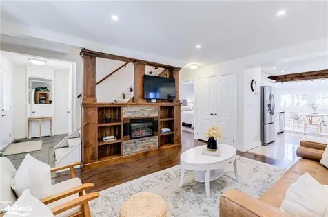 52 Seventh Street Collingwood ON L9Y 2A7