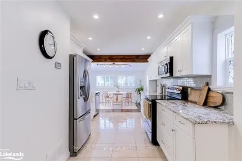 52 Seventh Street Collingwood ON L9Y 2A7