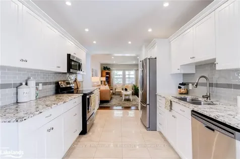 52 Seventh Street Collingwood ON L9Y 2A7